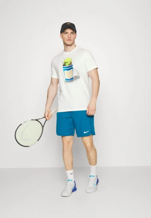 Nike Performance Tee Tennis Heritage - T-Shirt Print - White -Fashion Verkoop 08e4c0096ffd4fcb8e35a9d2cc602ae3 scaled