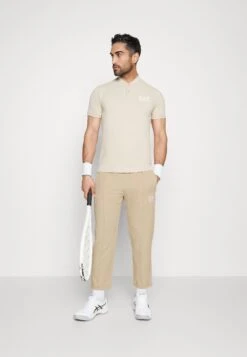 EA7 Emporio Armani Tennis Club Pants Light - Trainingsbroek - Oxford Tan -Fashion Verkoop 2310205e580f467aa11b0c2e1590b81d