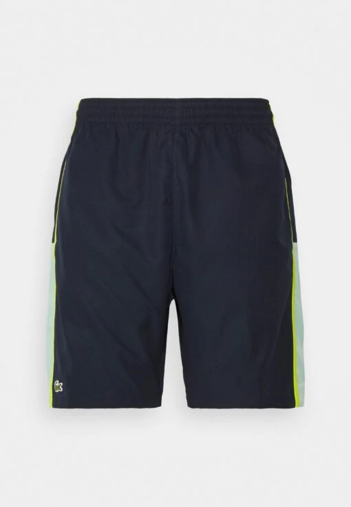 Lacoste Sport Tennis Short Block - Korte Broeken - Bleu Marine Vert Clair Jaune -Fashion Verkoop 29c700d9b4a843f683b92bfd16a6c5eb scaled