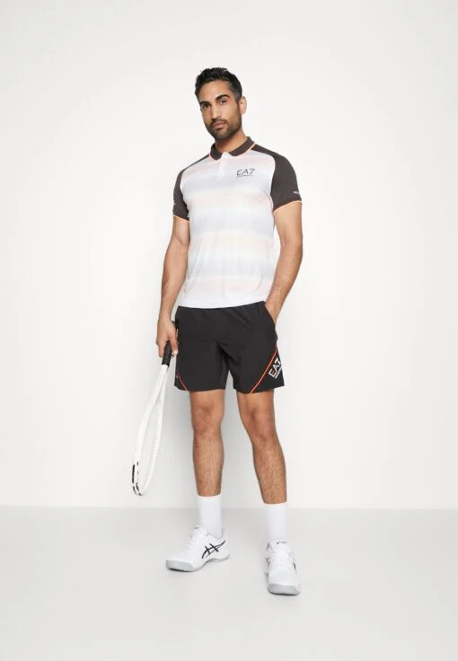 EA7 Emporio Armani Tennis Pro - Poloshirt - White -Fashion Verkoop 37f38f5a3aa24af5be7c49ce7b3e146a scaled