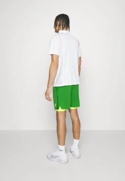 Lacoste Sport Tennis Short 2-In-1 - Korte Broeken - Tarragon/Electric Yellow -Fashion Verkoop 3ae0cf480c2d4b02b4e176575aab6521