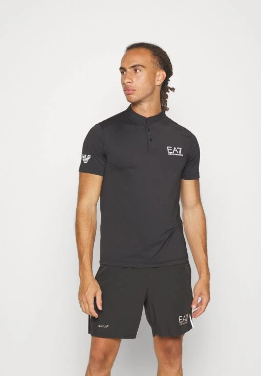 EA7 Emporio Armani Tennis Pro Serafino - Sport T-Shirt - Black -Fashion Verkoop 3cf5e44e05a14315904b3fc5403142d9 scaled