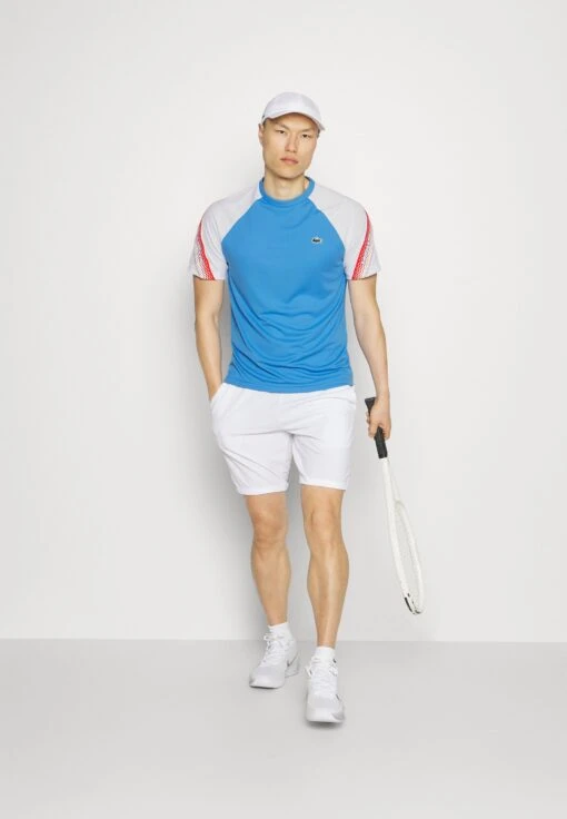 Lacoste Sport Tennis - Sport T-Shirt - Bleu/Blanc -Fashion Verkoop 5e6e85b49132428fbeb8c2f587887fc6 scaled