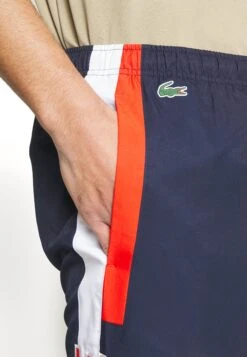 Lacoste Sport Tennis Pant Block - Trainingsbroek - Bleu Marine/Rouge/Blanc -Fashion Verkoop 6377b45b943349619c8c243be38f1c0d