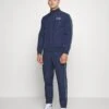 EA7 Emporio Armani Tennis Pro Suit Piping - Trainingspak - Navy Blue -Fashion Verkoop 7bb73124d51342338ee90bb927e2c796