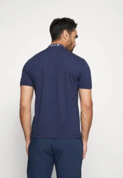 EA7 Emporio Armani Tennis Club Serafino - Poloshirt - Navy Blue -Fashion Verkoop 8690e94b45504f48896a24bc009cdab1