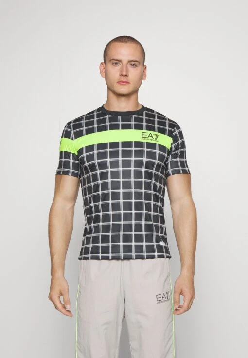 EA7 Emporio Armani Tennis Pro Tee - T-Shirt Print - Black -Fashion Verkoop 9ea1086794f44fad8550aa90a536f1a7 scaled