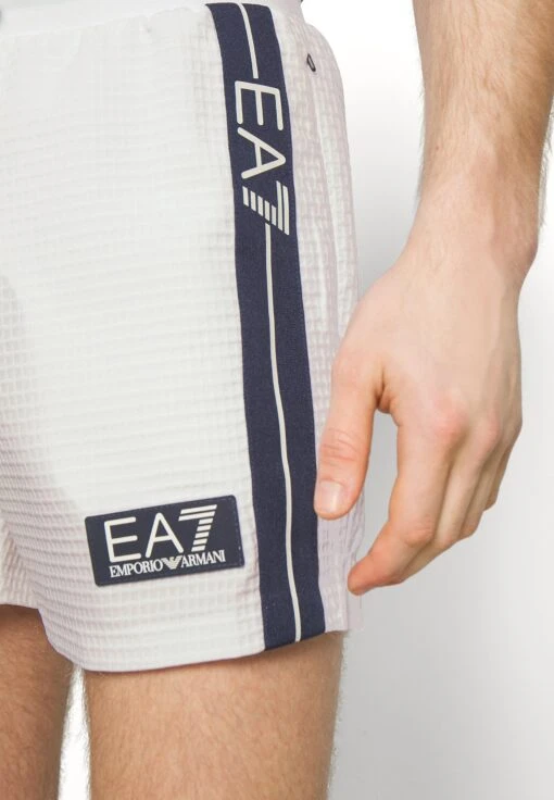 EA7 Emporio Armani Tennis Club Shorts- Korte Broeken - White -Fashion Verkoop b3311d965d834554ab5437592222fb19 scaled