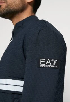 EA7 Emporio Armani Tennis Club Light - Longsleeve - Navy Blue -Fashion Verkoop fe582c8f76f5486fb79d9aa684ae722c